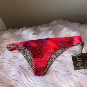 Acacia makai bottoms in psychedelic leaf